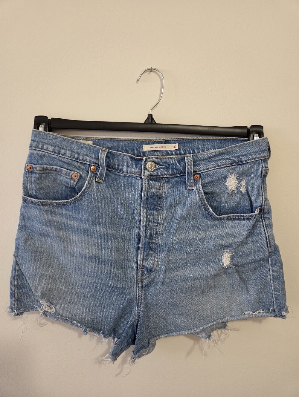 Levi's Ribcage High Waisted Jean Short Distressed Light Blue Size 32